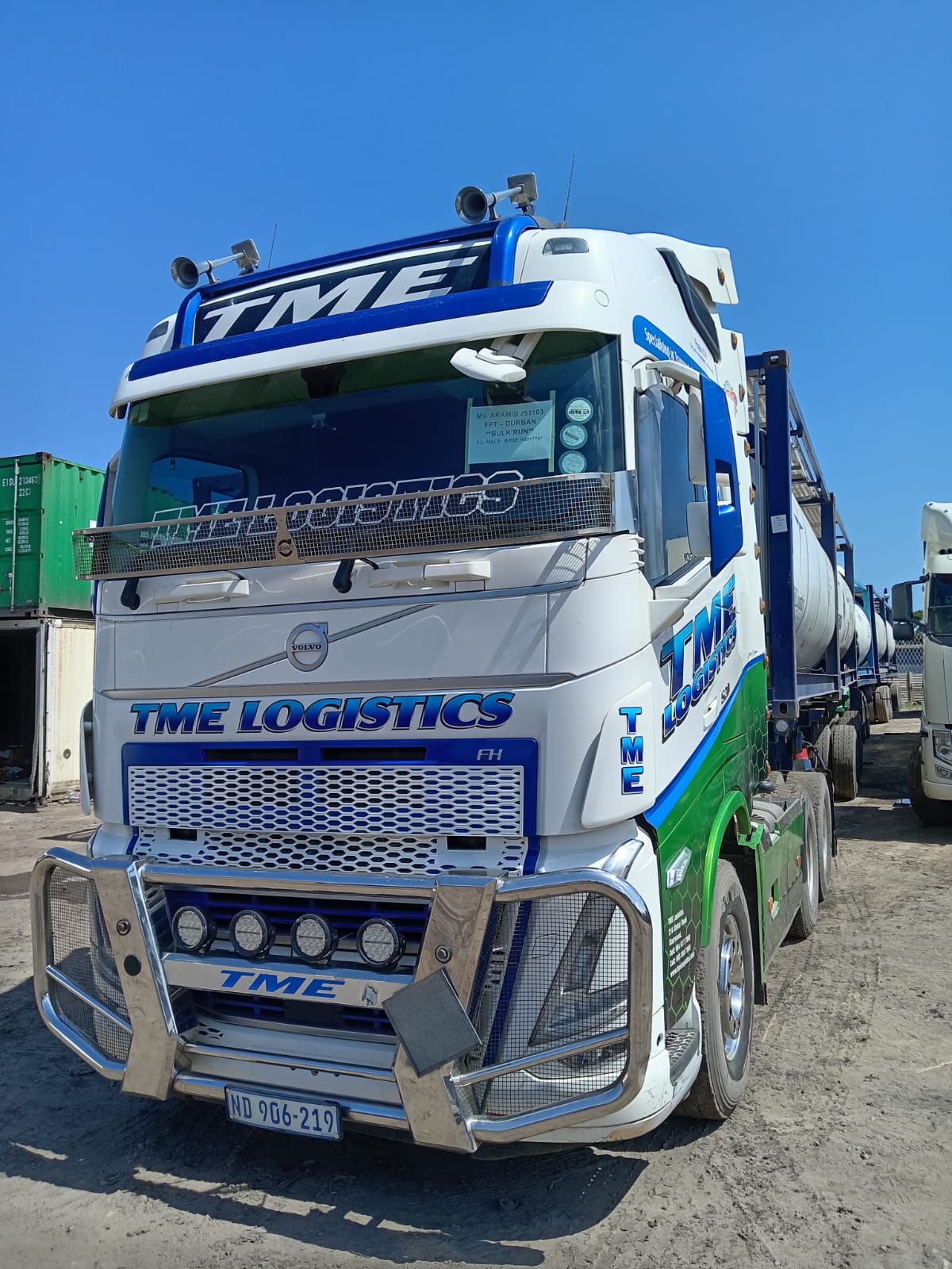 TME Logistics Volvo FH 520